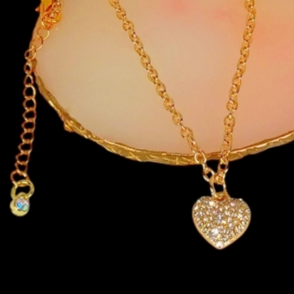 Gold Sparkling Heart Charm Necklace Modern Retro Glam Collar Coquette Y2k 2000s
